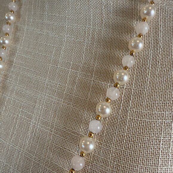 Milky Quartz and Synthetic Pearl Necklace - Picture 9 of 10